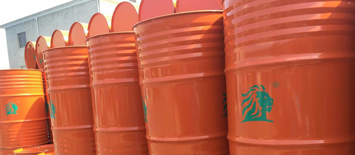 使用碳氫清洗劑時減少殘油量的方法